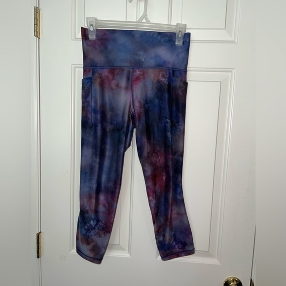 Athleta SALUTATION II CAPRI Leggings, Small